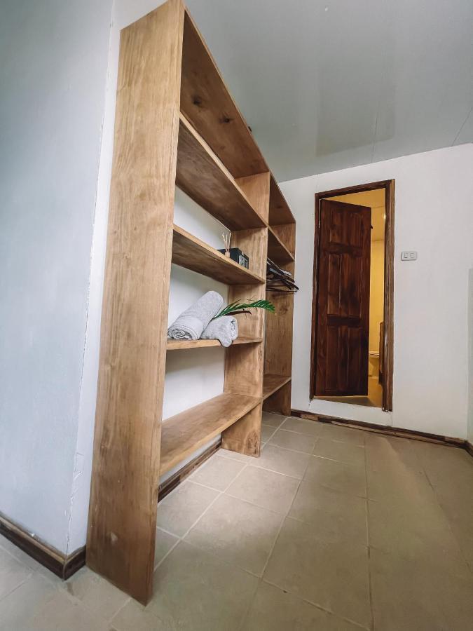 El Gato Rojas Surf Hostel Playa Santa Teresa  Zewnętrze zdjęcie