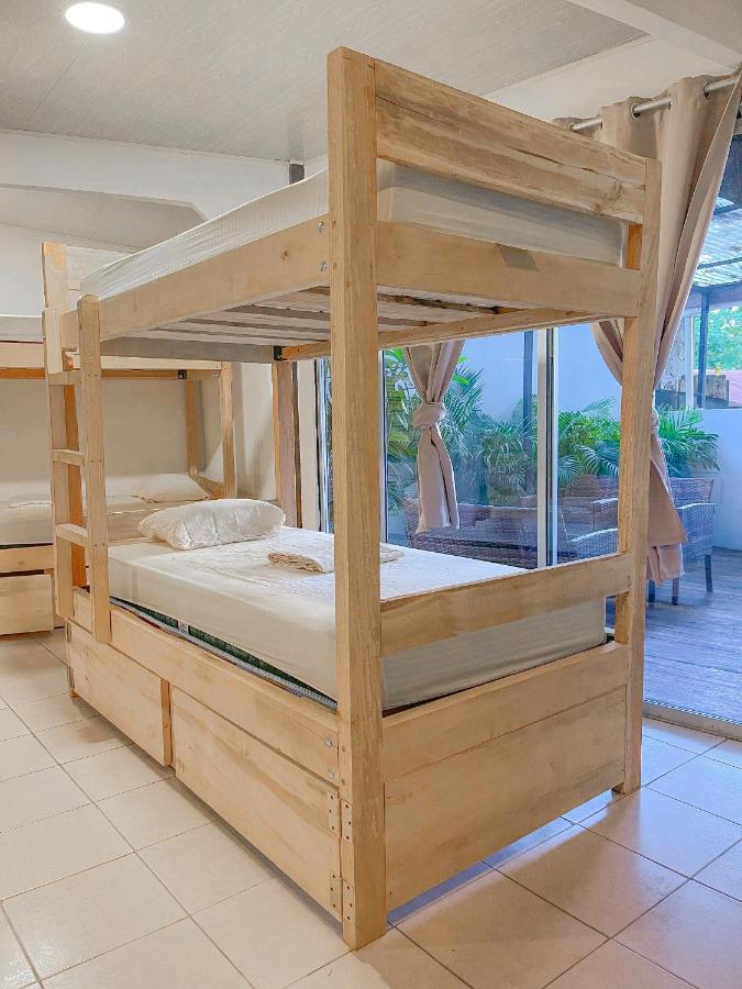El Gato Rojas Surf Hostel Playa Santa Teresa  Zewnętrze zdjęcie