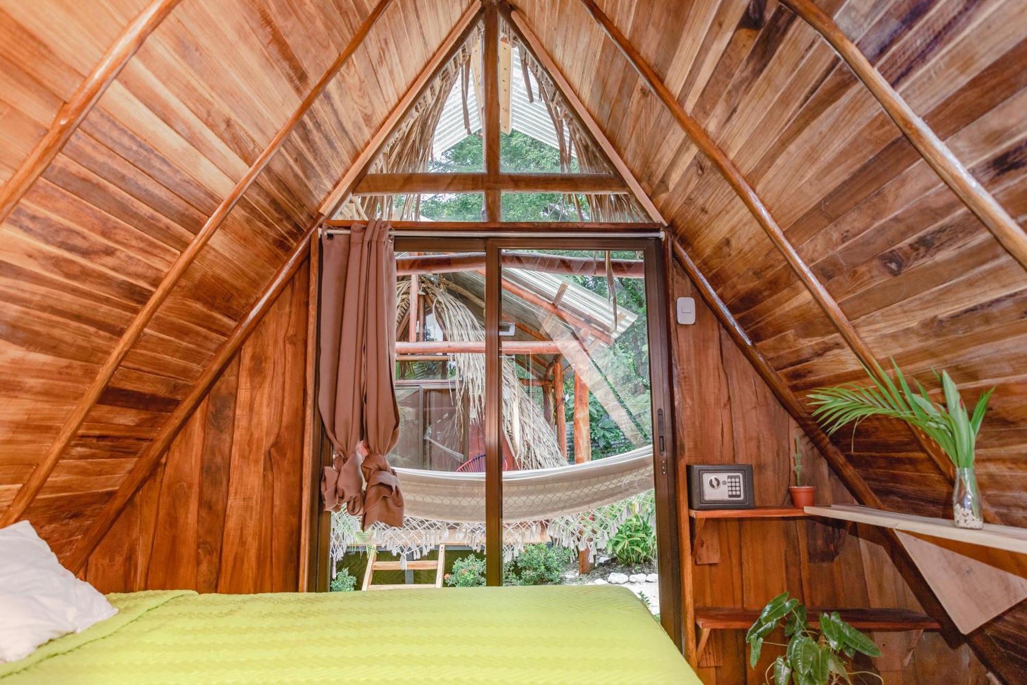 El Gato Rojas Surf Hostel Playa Santa Teresa  Zewnętrze zdjęcie