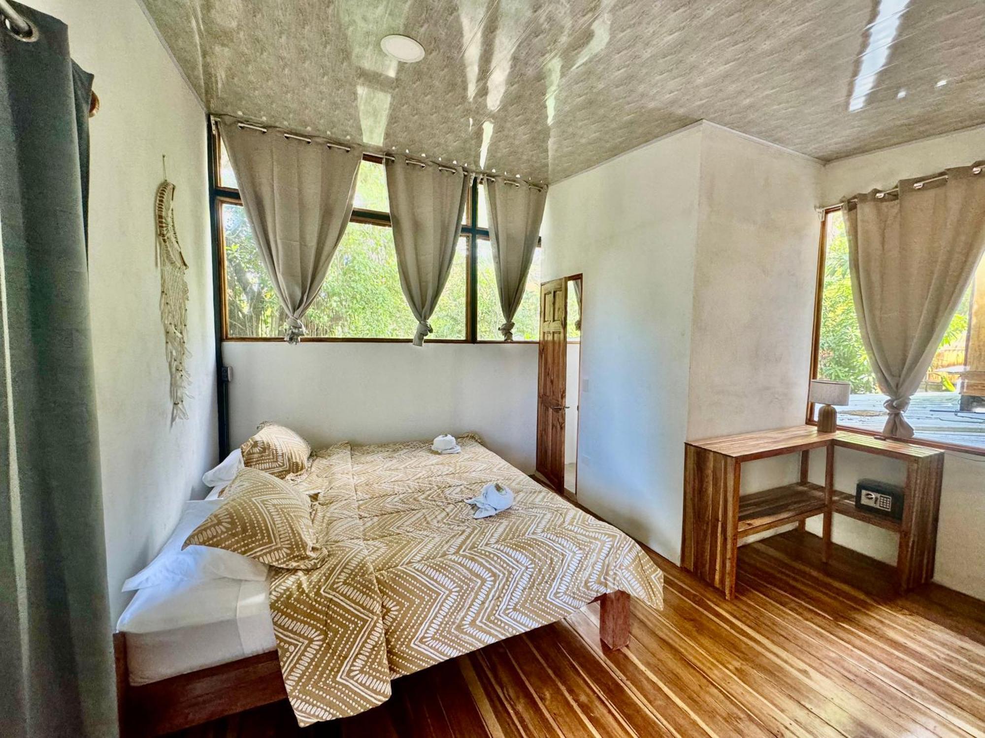 El Gato Rojas Surf Hostel Playa Santa Teresa  Zewnętrze zdjęcie
